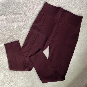 Lou & Grey Side Pocket Leggings